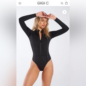 GIGI C Riley Surfsuit - Like NEW
